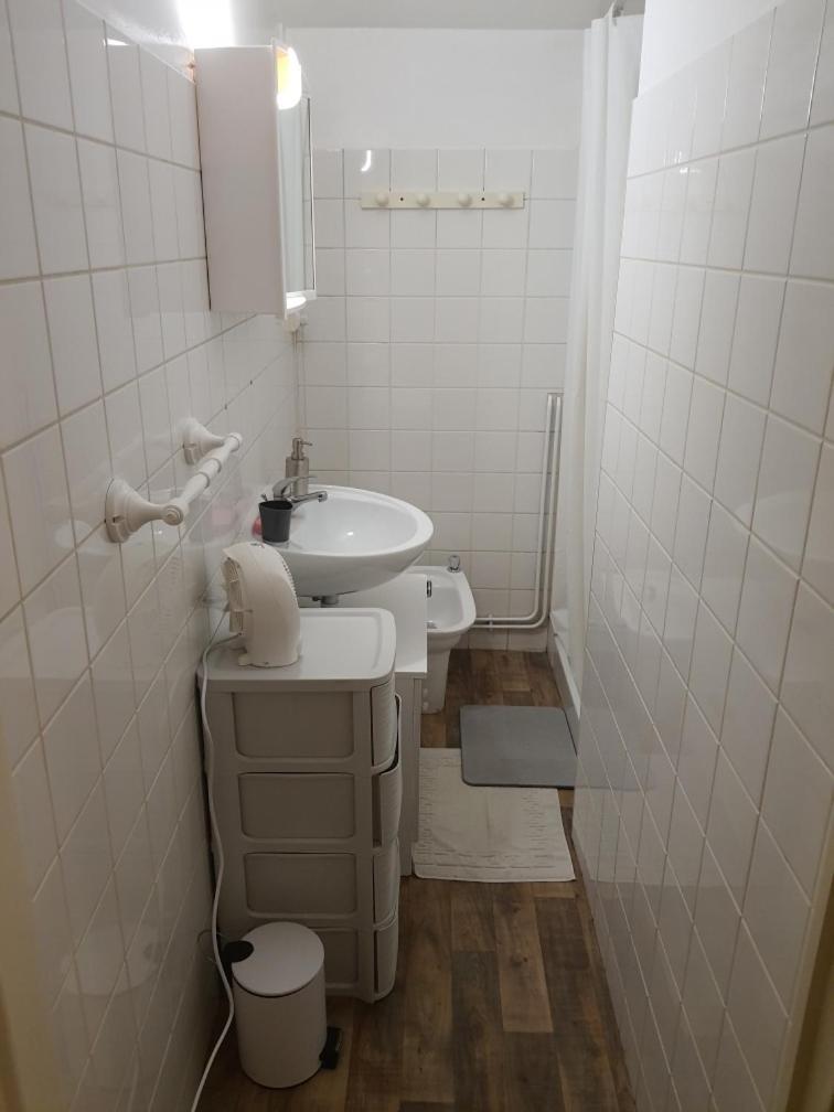 Holiday home Du Faubourg Charrault Maixent L'ecole