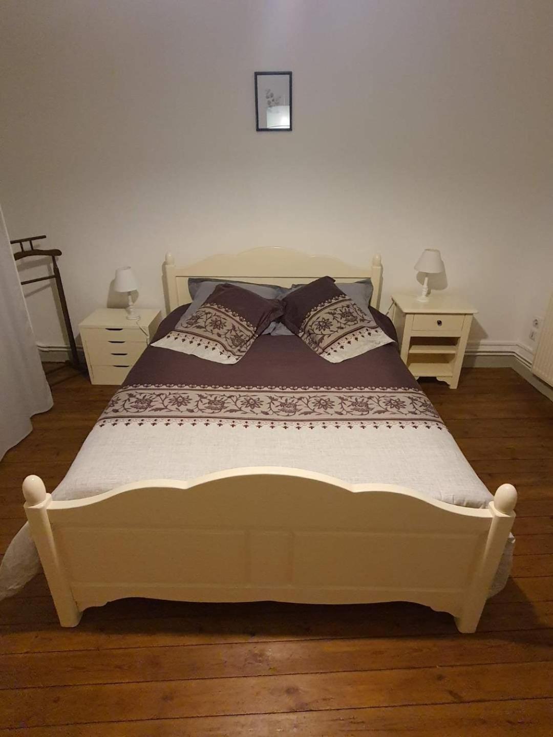 Du Faubourg Charrault Maixent L'ecole Holiday home *